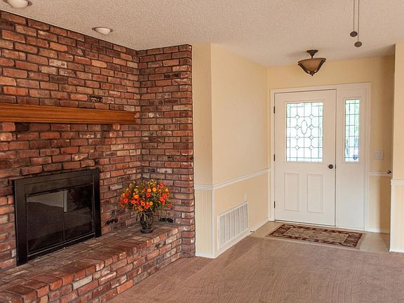 5th image of 1324 Quail Run Cir