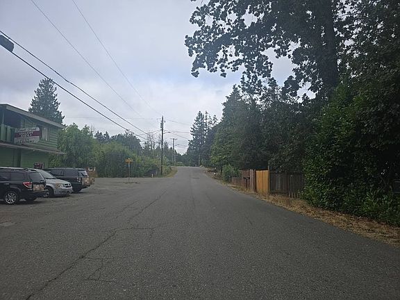5th image of 419 South St