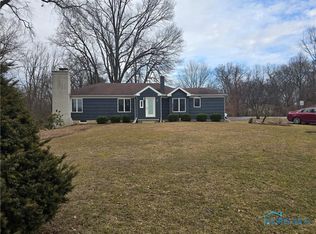 1915 Albon Rd, Holland, OH 43528