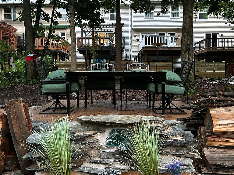 13 Running Ct — Photo 16