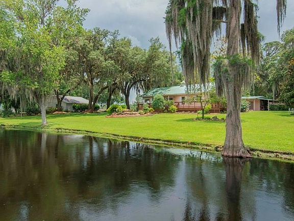 3rd image of 12207 Garden Lake Cir