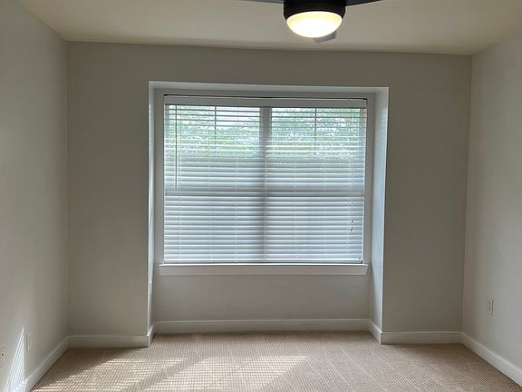 5th image of 409 Twin Lakes Ln #409