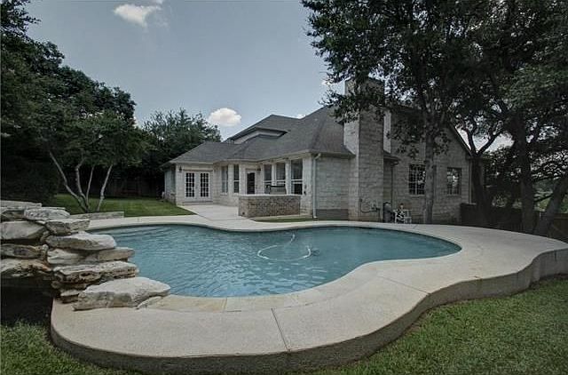 1st image of 10002 Pickfair Dr