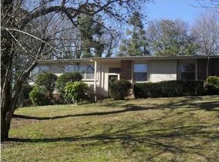 2565 Crestwood Dr, Chattanooga, TN 37415