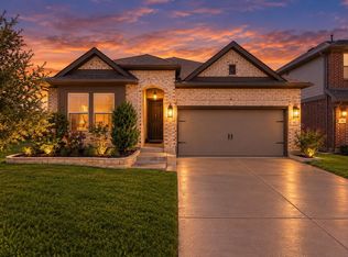 102 Camelia St, Garland, TX 75043