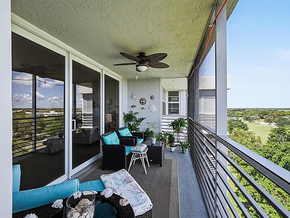 3rd image of 4015 W Palm Aire Dr #10