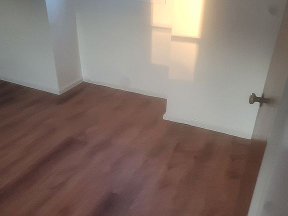 2nd image of 27 Farnum Blvd Floor 1