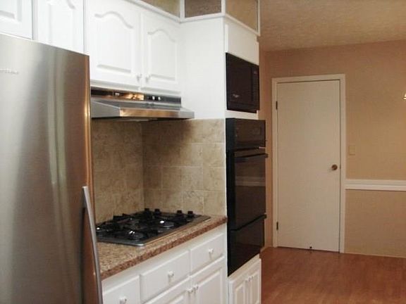 4th image of 446 Audrey Dr