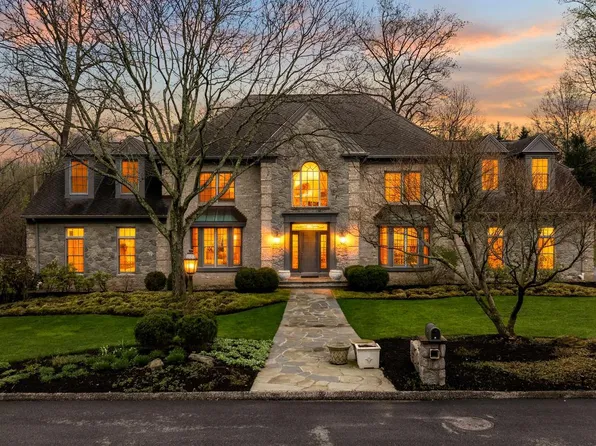 7 Hambleton Ct, Baltimore, MD 21208