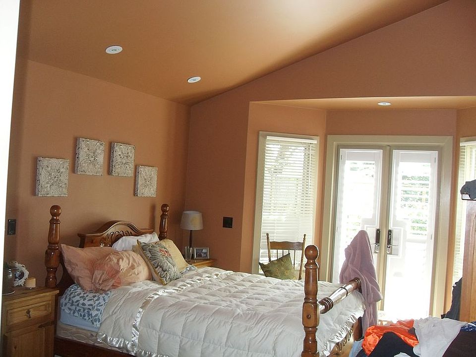 2nd image of 1681 E St