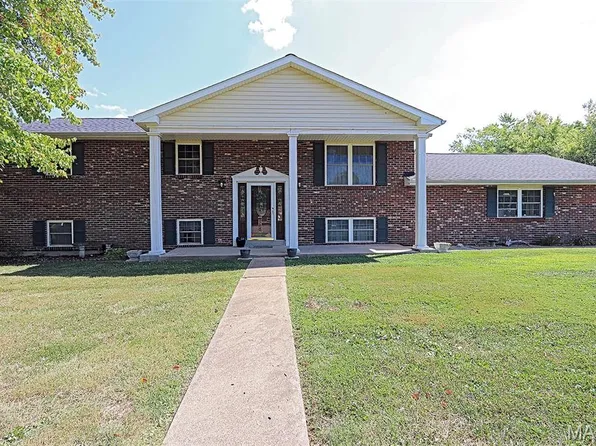 200 Lisa Dr, Farmington, MO 63640