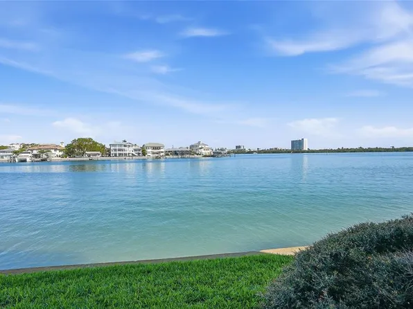 868 Bayway Blvd APT 101, Clearwater, FL 33767