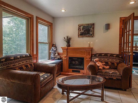5th image of 5326 Glendenning Trl