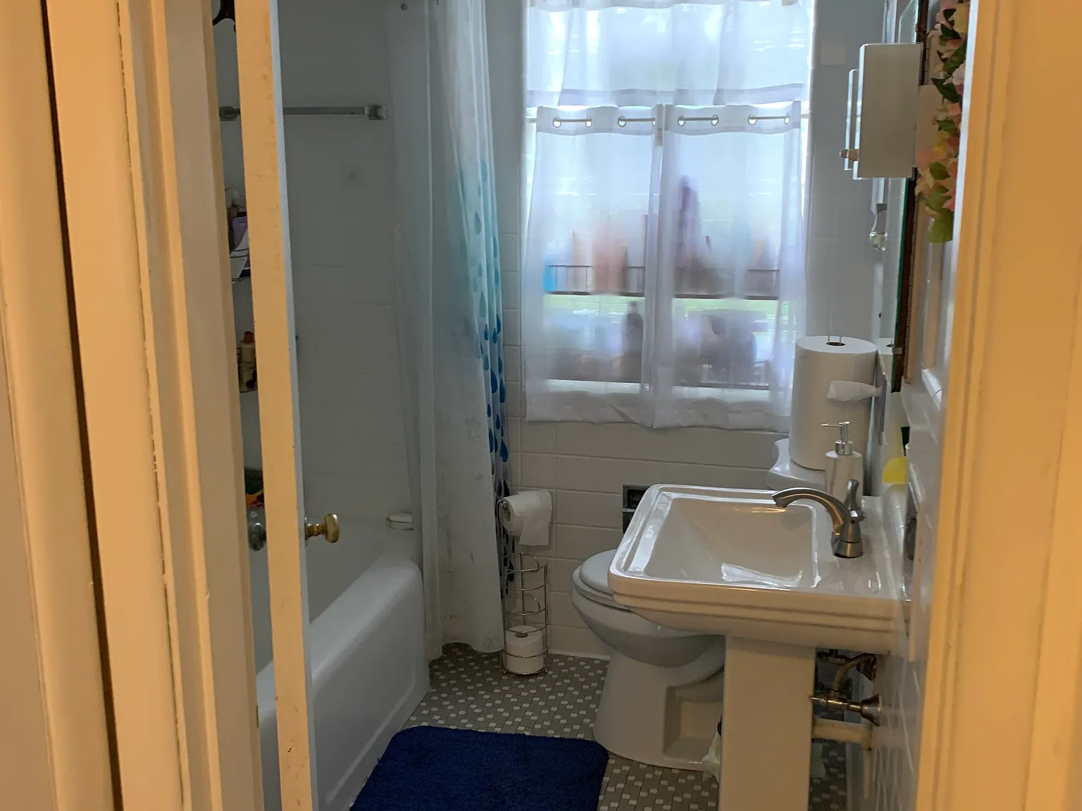 7130 Winchester Dr — Photo 3