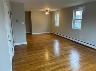 20 S Brookside Rd APT 4, Springfield, PA 19064