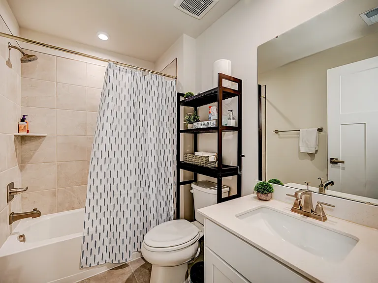 56 Pratt Ln — Photo 25
