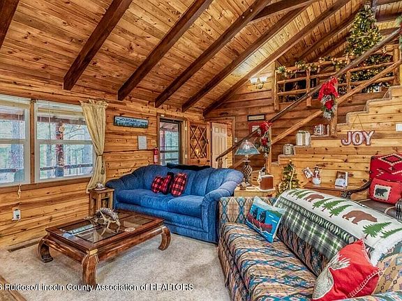 4th image of 407 Brady Canyon Rd