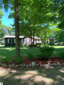 6014 Walker Rd NW, Rapid City, MI, 49676