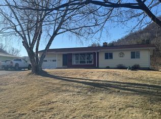 1060 Frontage Rd, Dakota, MN 55925