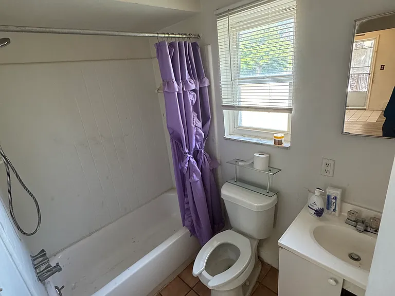 127 Rathbone St #129D — Photo 9