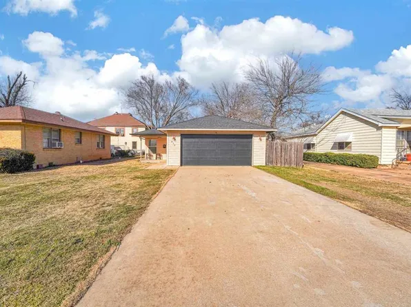 813 NW Dearborn Ave, Lawton, OK 73507