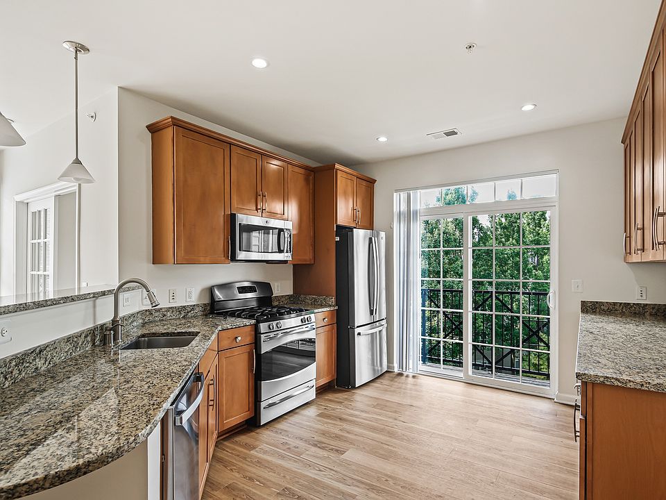 1st image of 2975 Hunters Branch Rd Unit 208