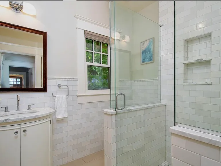 Main floor bathroom.