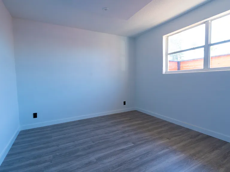 321 Cornell Dr — Photo 6
