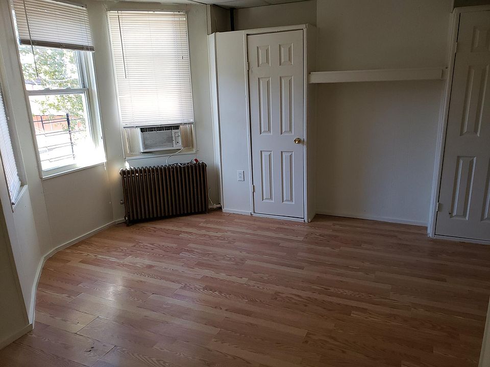 1st image of 48 1/2 Mlk Blvd APT 2