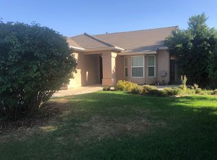 1863 Heidi Ave, Sanger, CA 93657