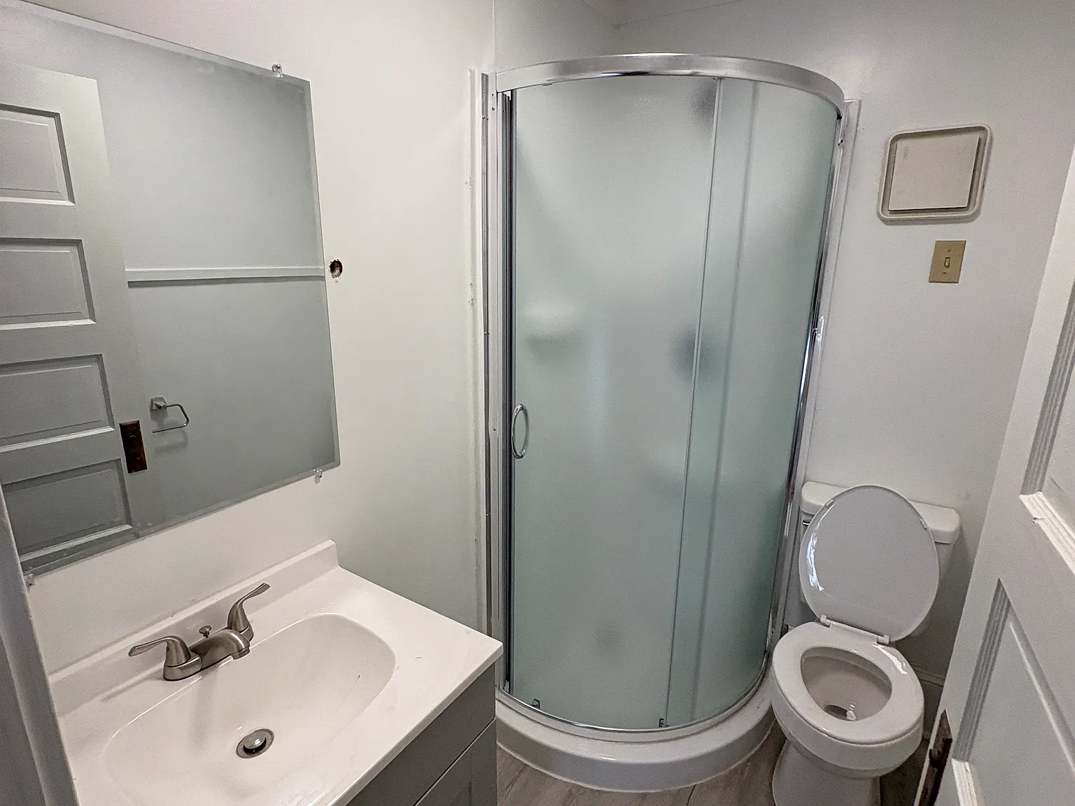 1 bed, $2,000 — Photo 1