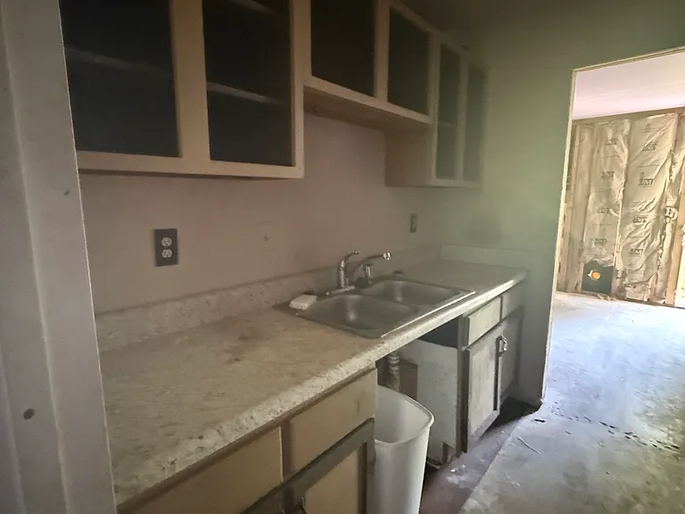 422 Hill Meadow Dr — Photo 5