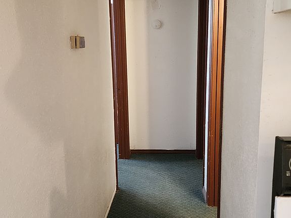 4th image of 600 E Poplar St #18