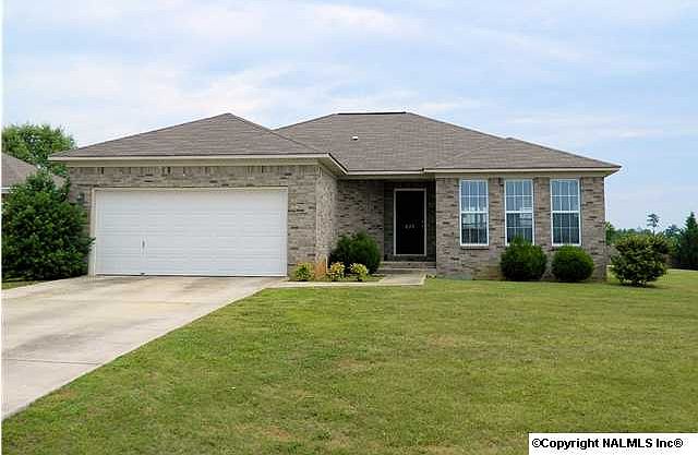 1st image of 225 Misty Cove Ct