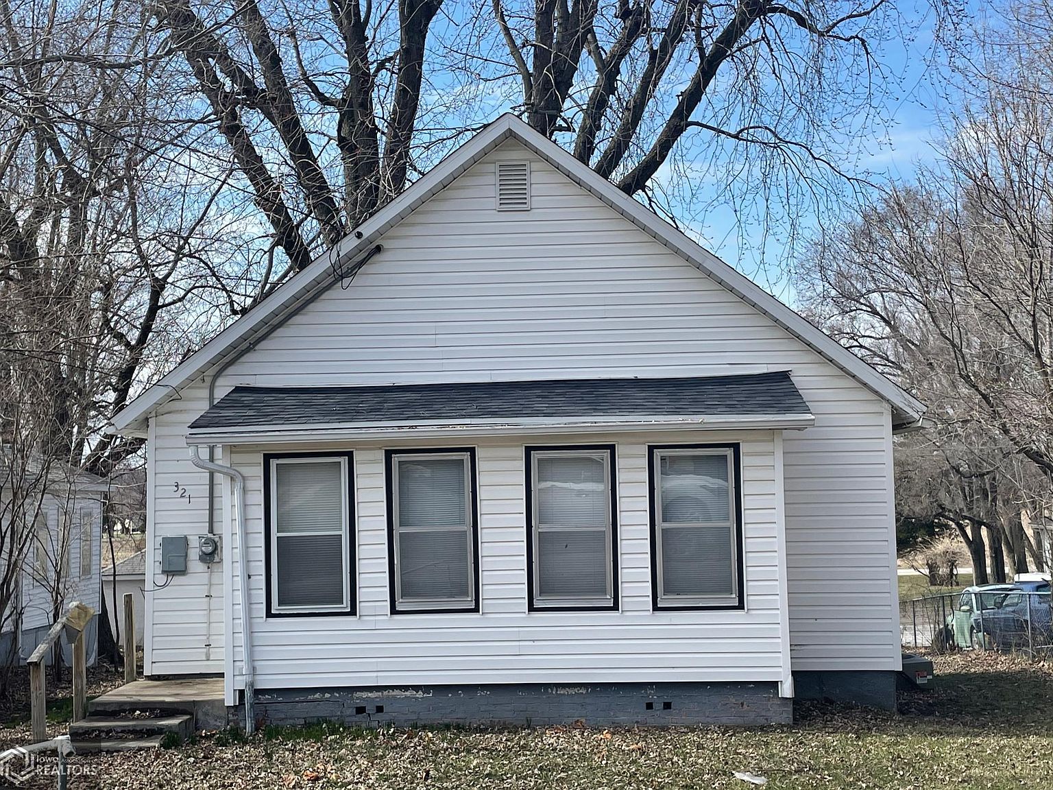 321 Taft Ave Ottumwa Ia 52501 Mls 5726925 Zillow