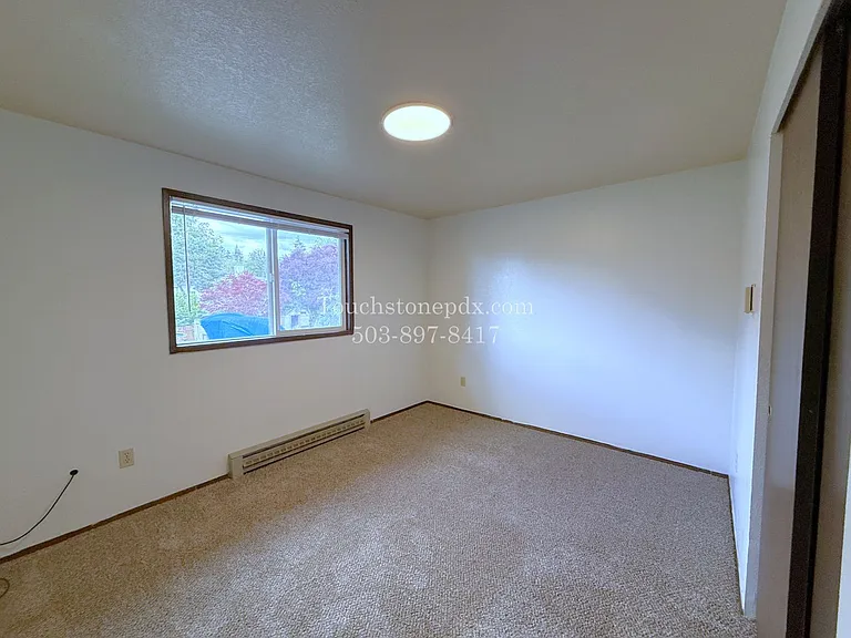 1106 Jefferson St — Photo 12