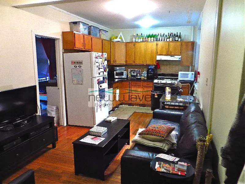 2 bed, 750 sqft, $3,350 — Photo 2