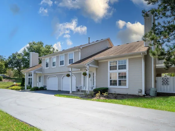 272 Juniper Cir, Streamwood, IL 60107