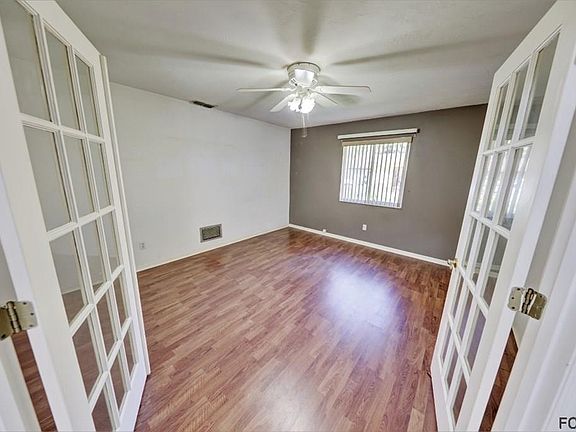 4th image of 22 Treetop Cir