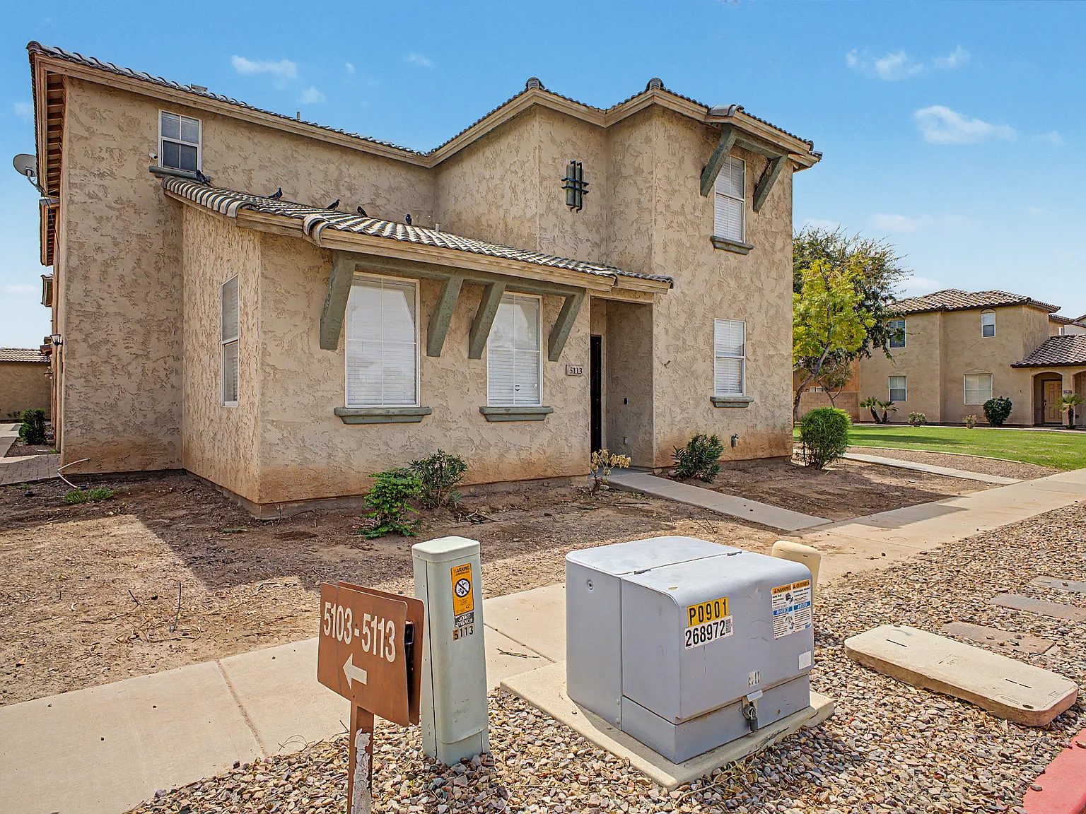 3 bed, 2.5 bath, 1476 sqft, $1,795 — Photo 2