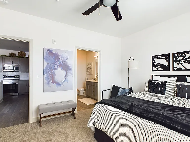 Greenview — Photo 25