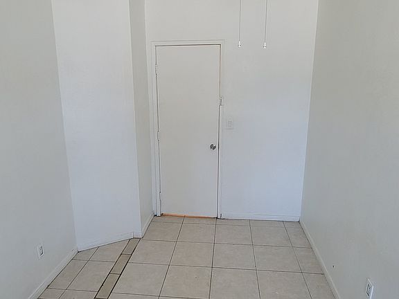 3rd image of 437 W 17th St