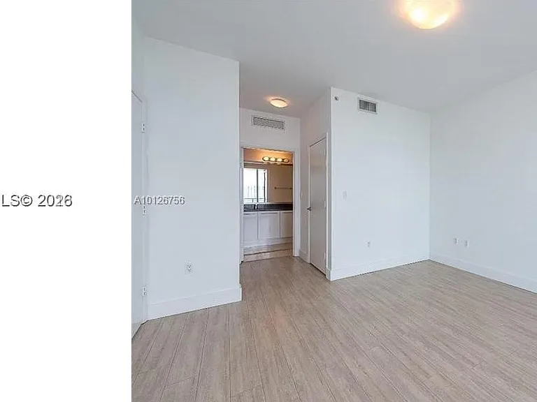 90 SW 3rd St #2609 — Photo 7