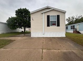1145 Vancouver Pl #288, Wayland, MI 49348
