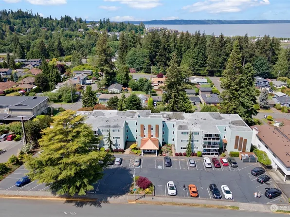 960 5th Avenue S #203, Edmonds, WA 98020