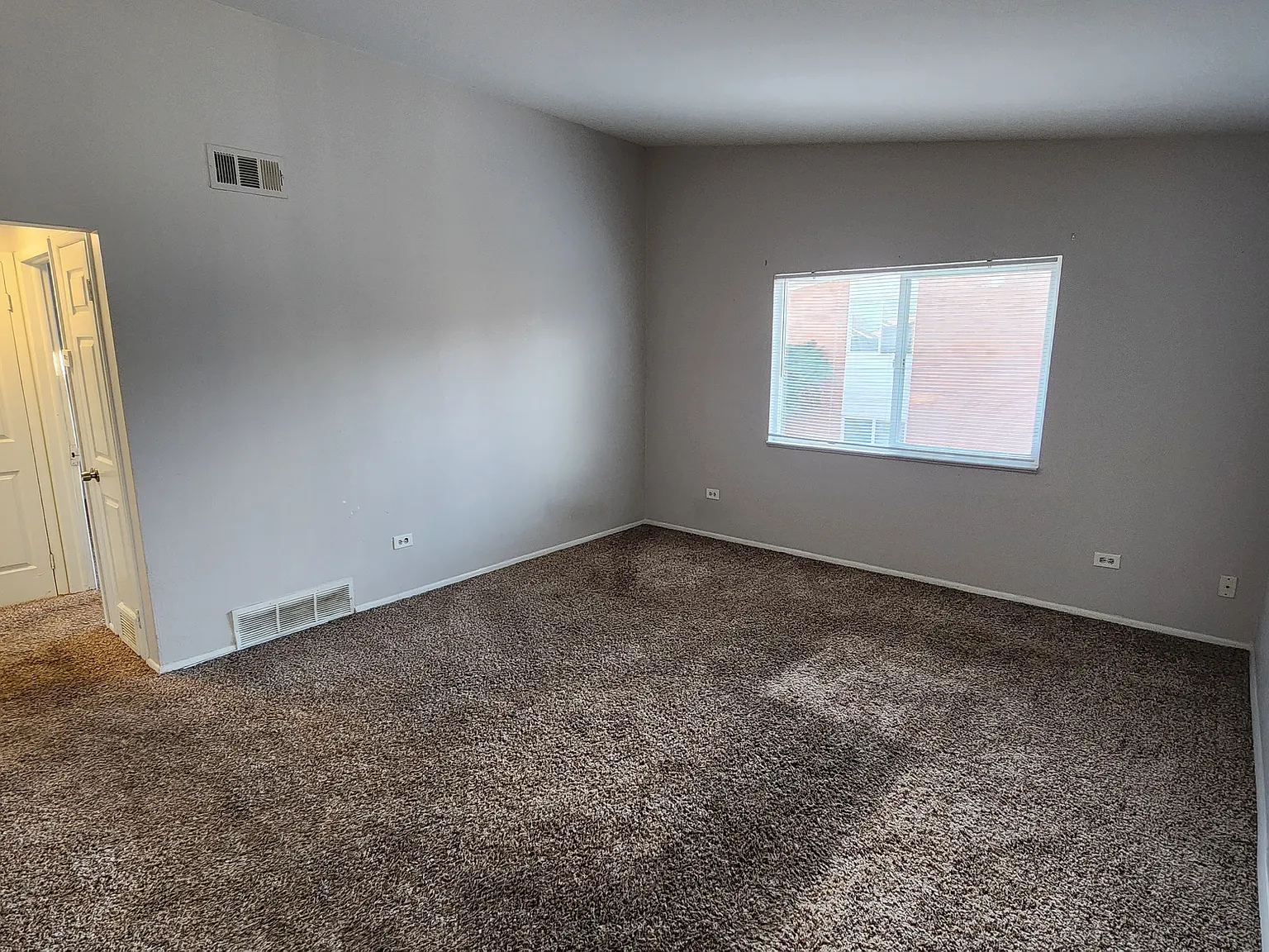 2926 Eliot Cir — Photo 3