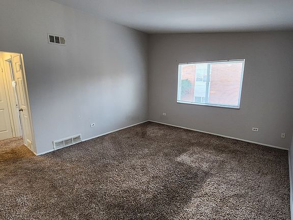 3rd image of 2926 Eliot Cir APT 4