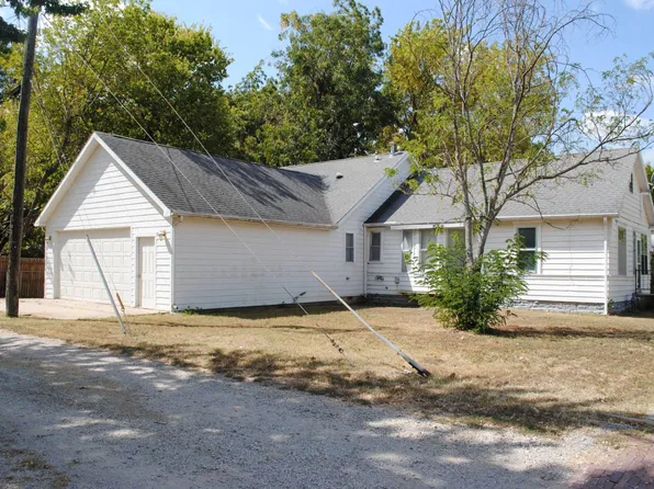515 W Maple St, Independence, KS 67301