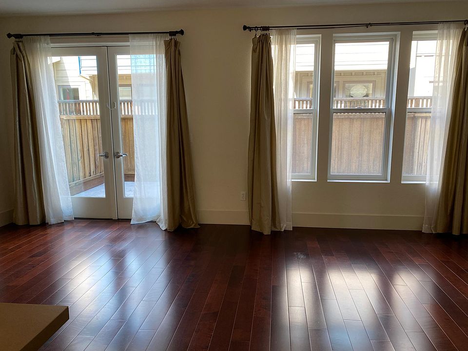 1st image of 833 Altaire Walk