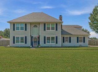 108 E Shadow Ln, Osceola, AR 72370